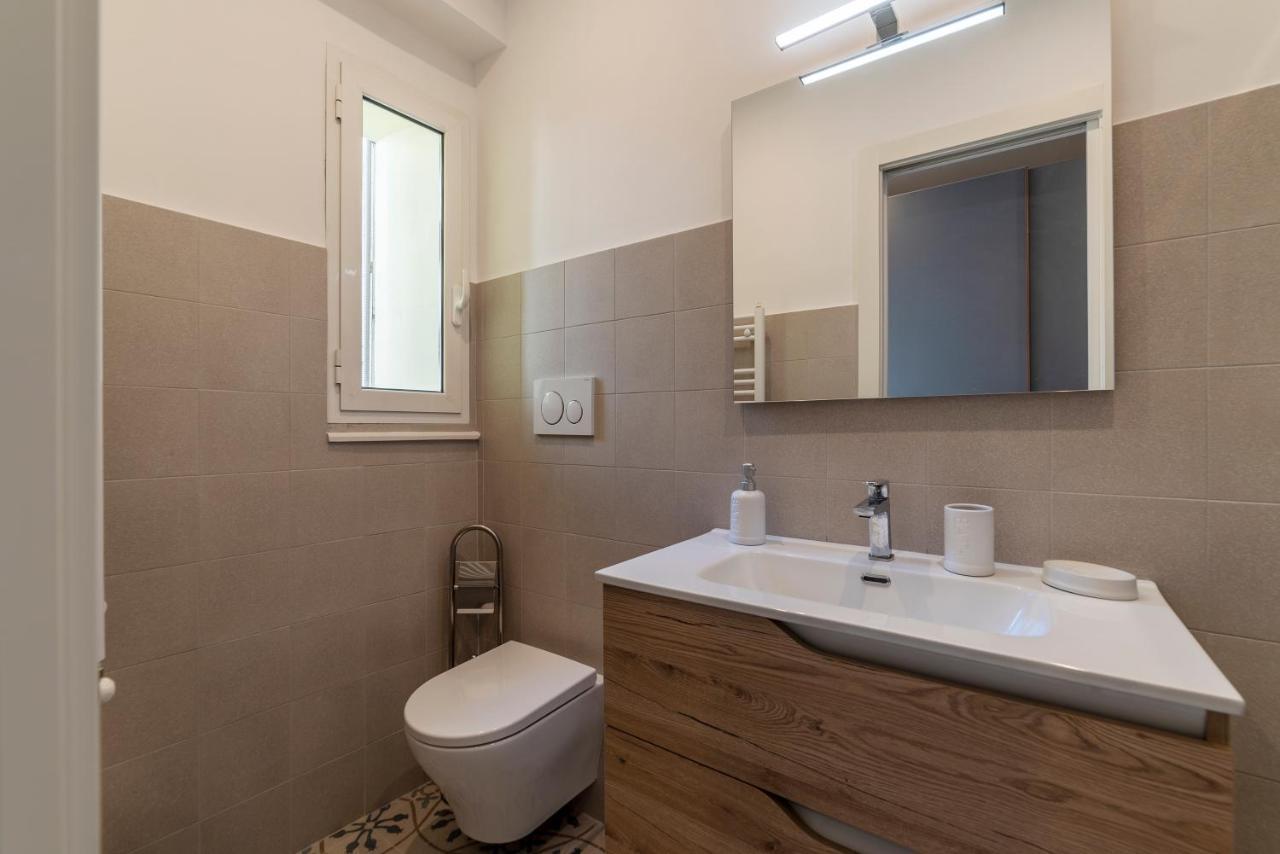 Blu Novecento Apartment โรม ภายนอก รูปภาพ